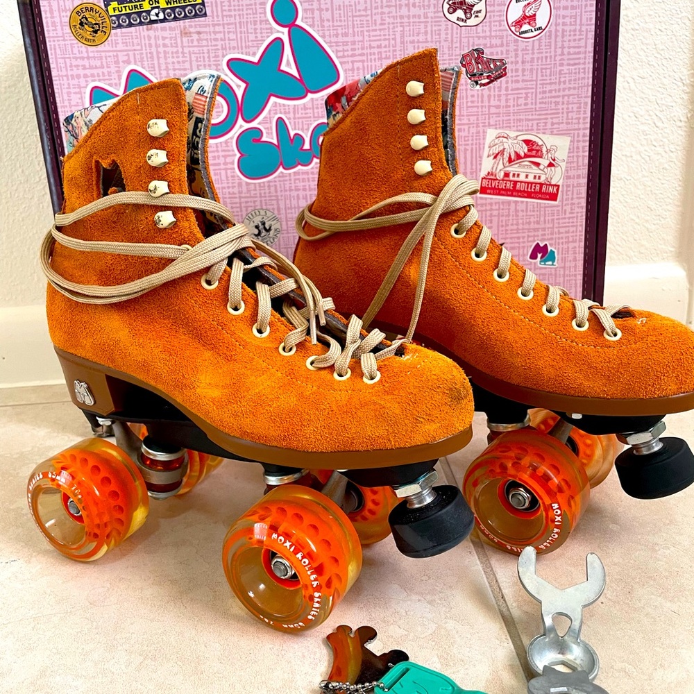 Moxi Tangerine Roller Skates
